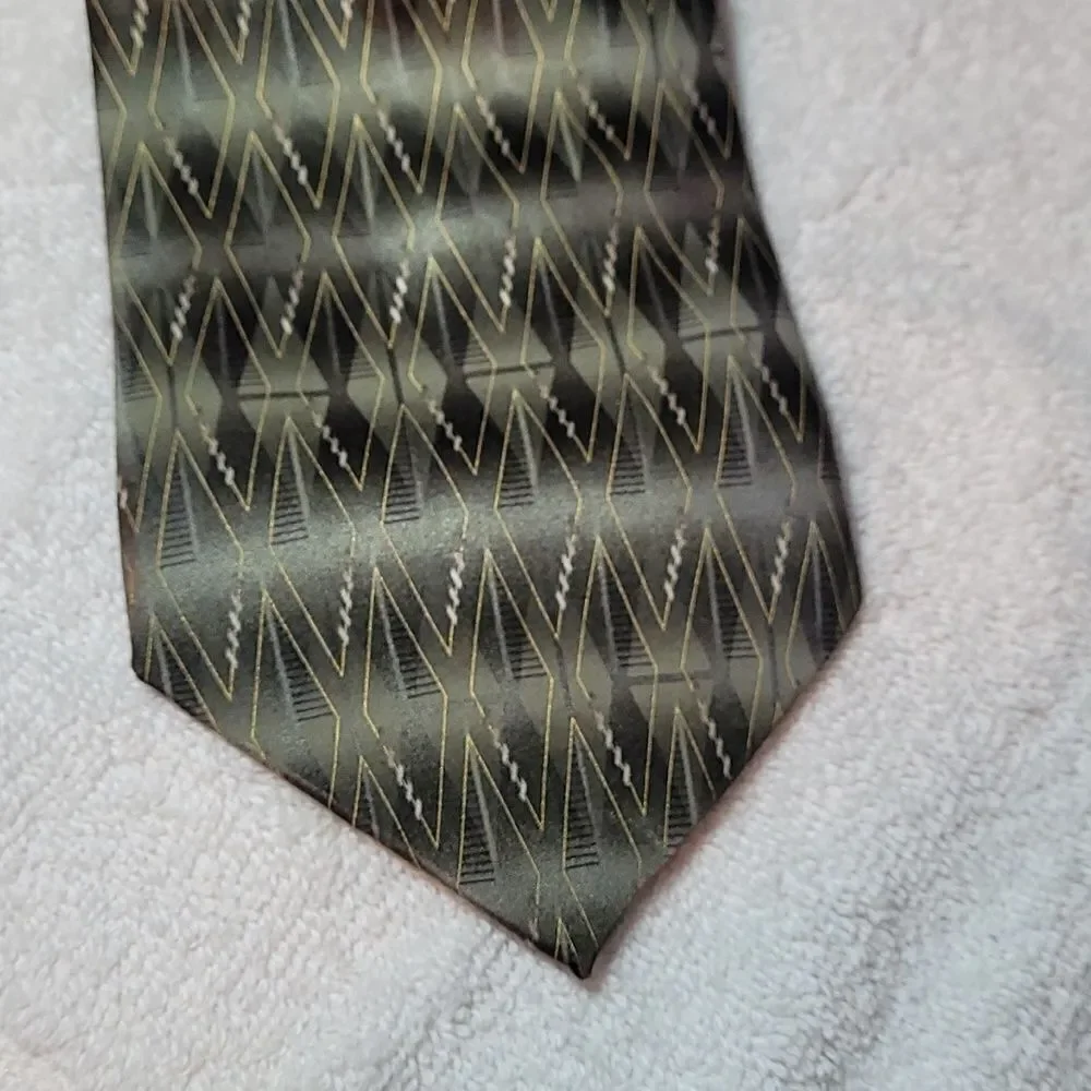 Croft‎ and Barrow all silk men's neck tie
